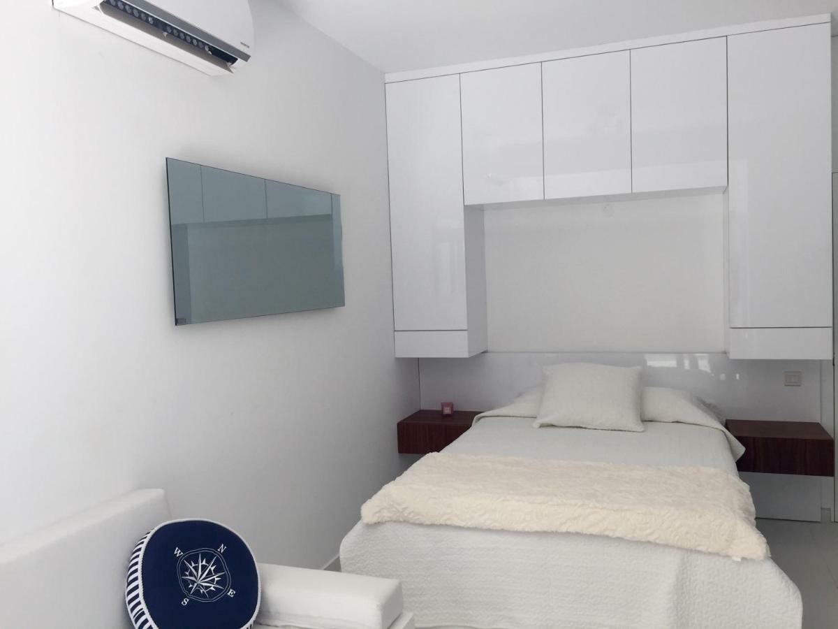 Modern Seaview Beach Studio Limassol Exterior foto